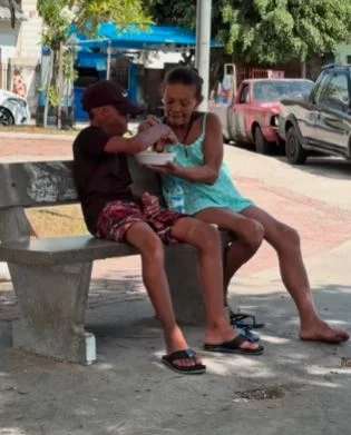 Ajude o Michael (7 anos) a se recuperar após um incêndio